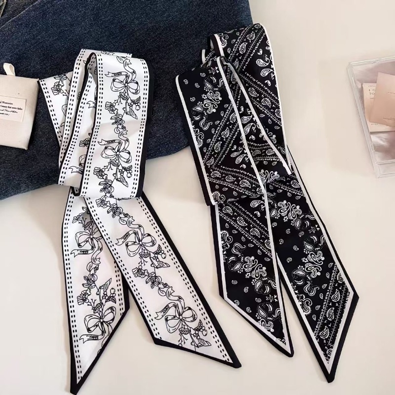 Luxury Bags White - Sciarpa Lunga Paisley Bianca e Nera