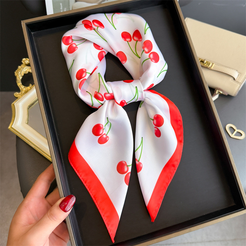 Luxury Bags China - Sciarpa di raso quadrata di lusso