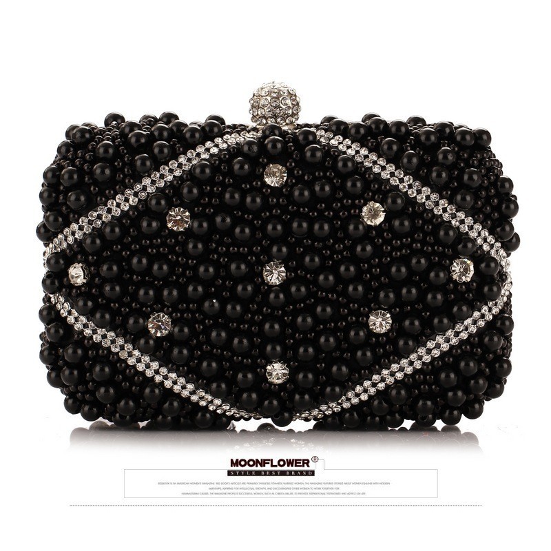 Pochette da sera con perle di  - Luxury Bags White recensione e prezzo