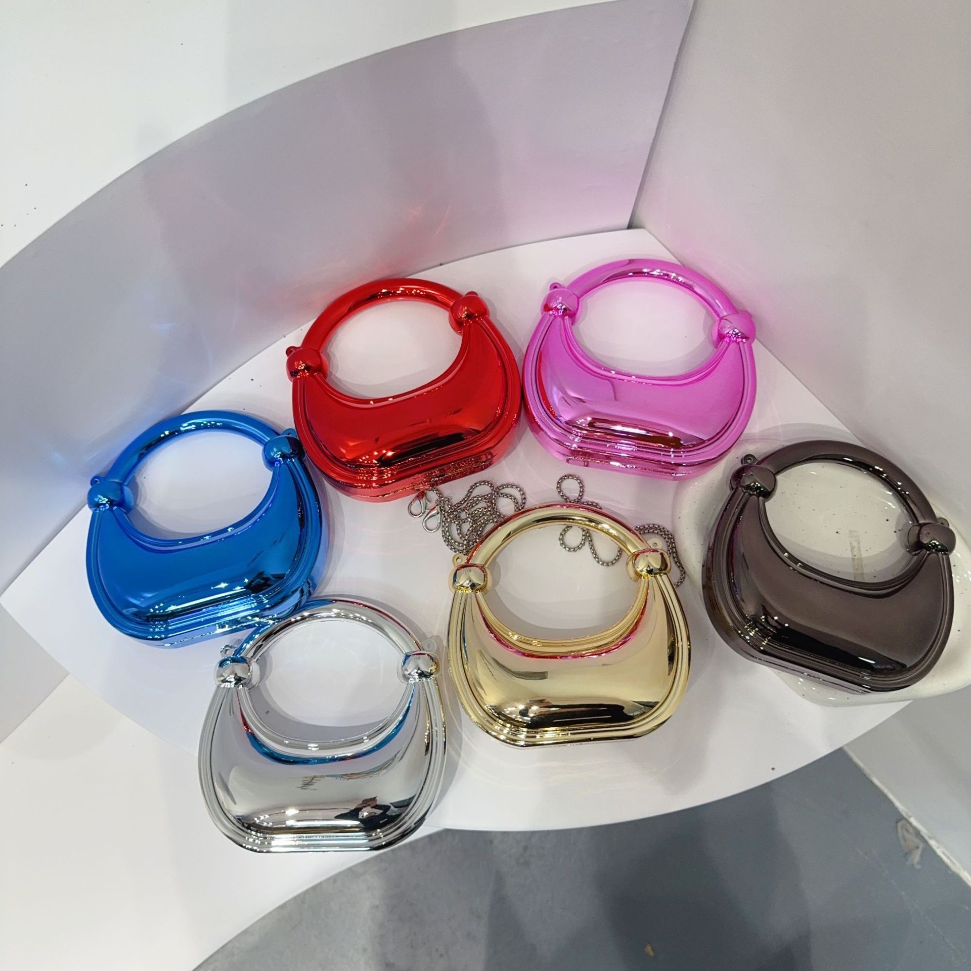 Mini borsa da sera dorata Bors - Luxury Bags Trending recensione e prezzo