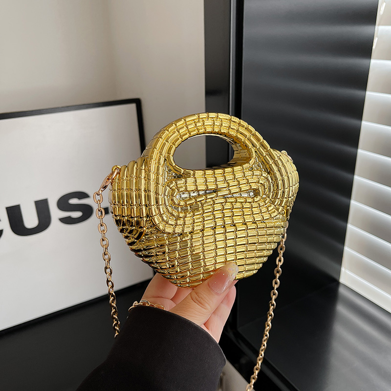 Borse a tracolla estive in PVC - Luxury Bags That Are Affordable recensione e prezzo