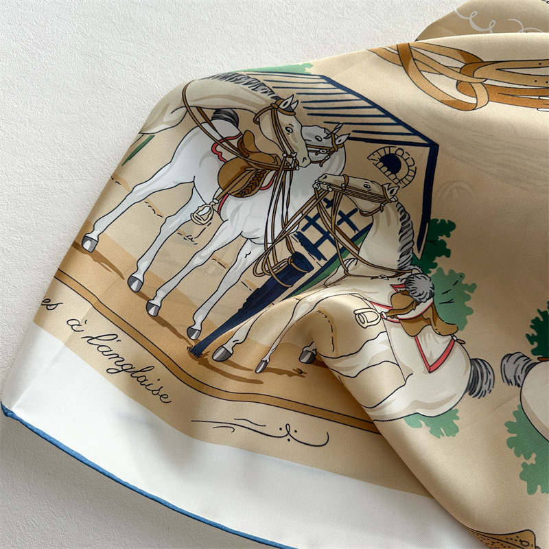 Foulard quadrato di lusso in s - Luxury Bags Hong Kong recensione e prezzo